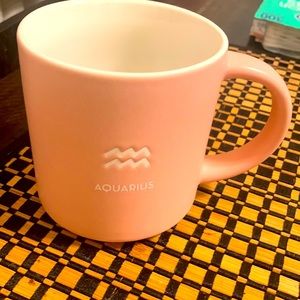 Aquarius cup